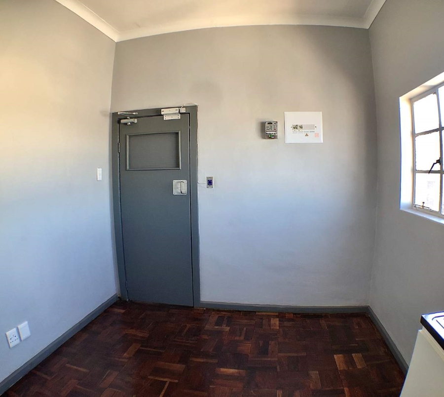 1 Bedroom Property for Sale in Parow East Western Cape